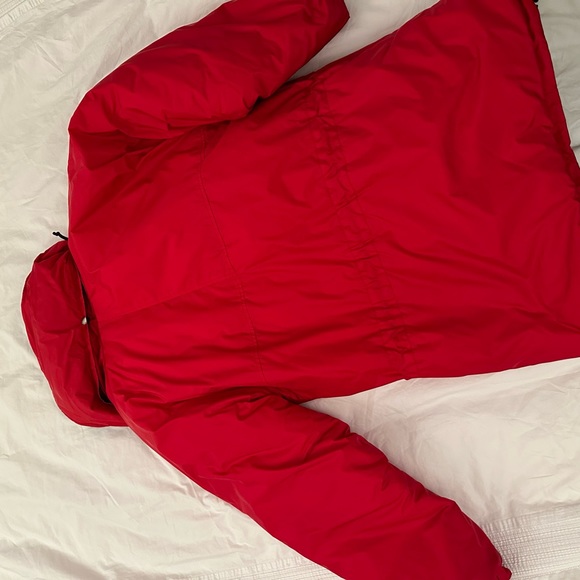 Kanuk Women’s Winter Coat - Picture 3 of 3